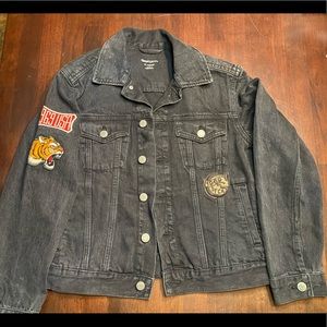 Boys Gap black Jean jacket with 1969 patches szXL